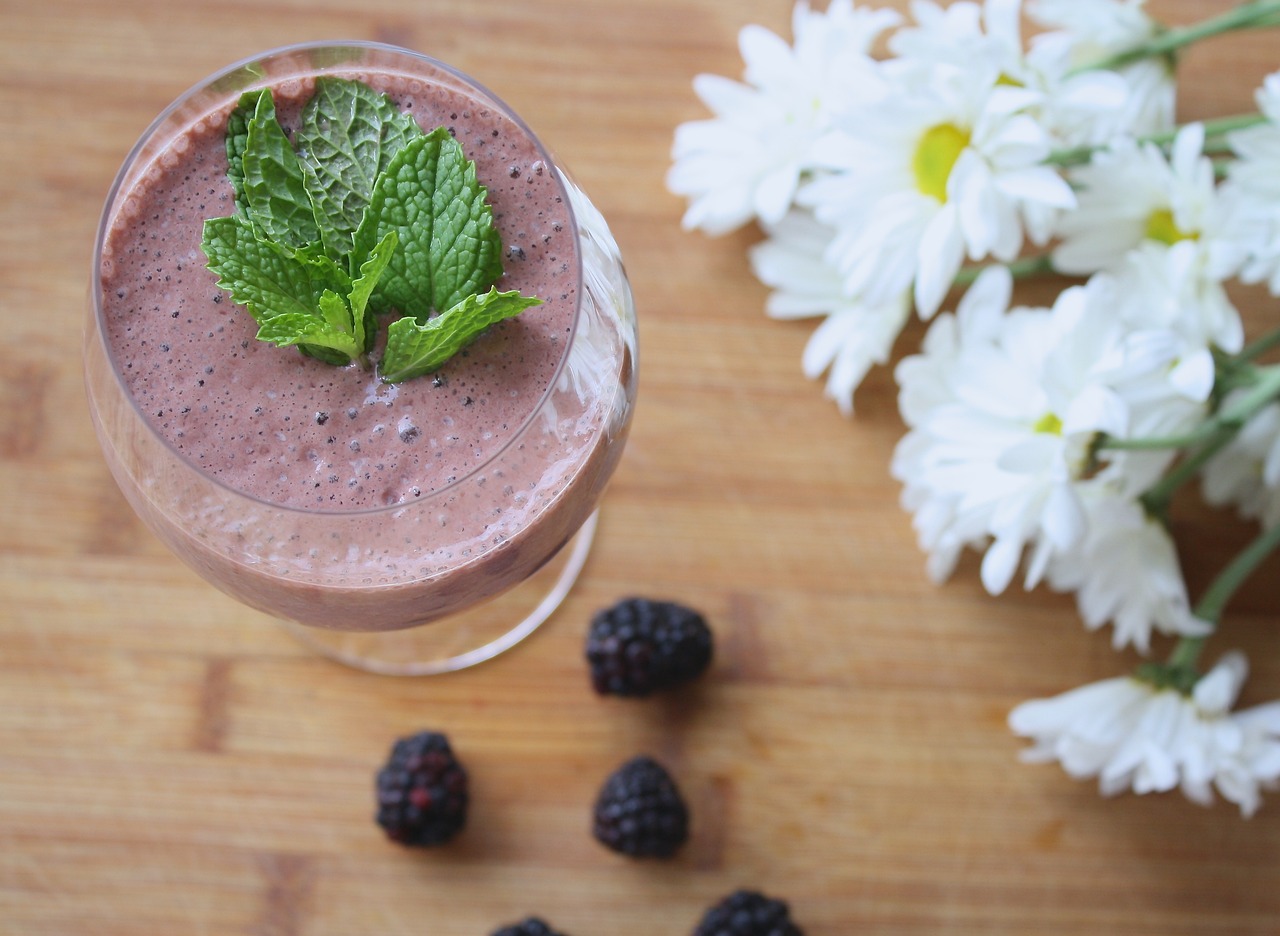 10 Delicious and Simple Smoothie Recipes